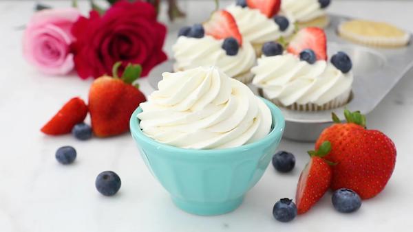 Hướng dẫn cách làm Whipping Cream tại nhà