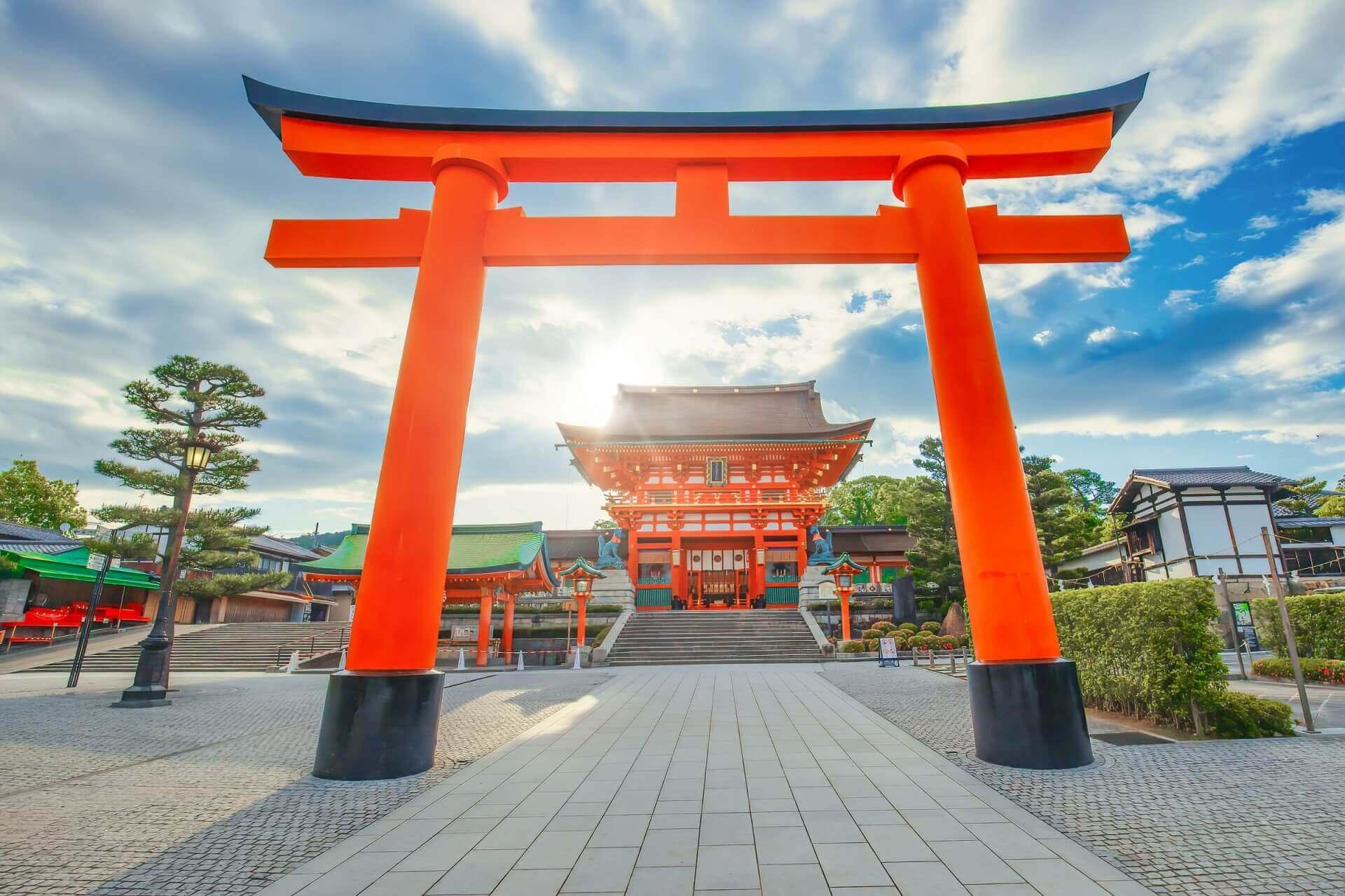 Đền Fushimi Inari: Lối vào một thế giới huyền bí