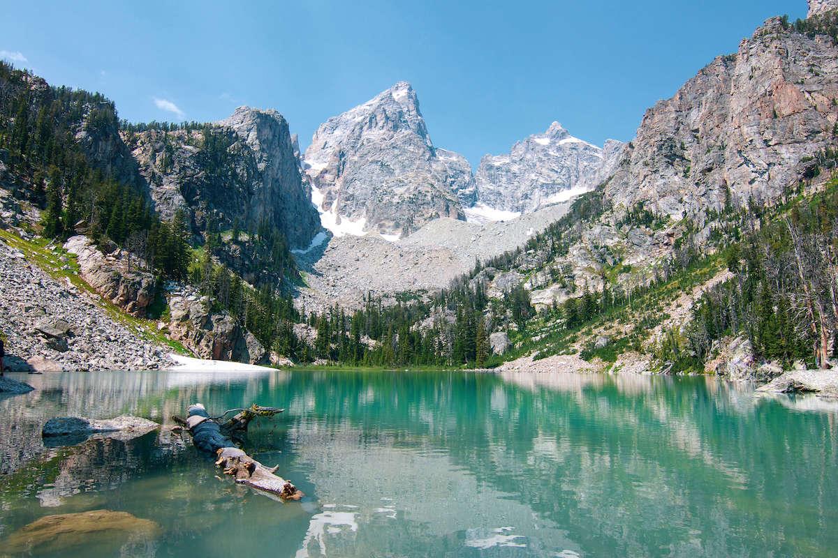 Wyoming Hiking Guide: 10 Best Day Hikes & Backpacking Trails - Bearfoot Theory