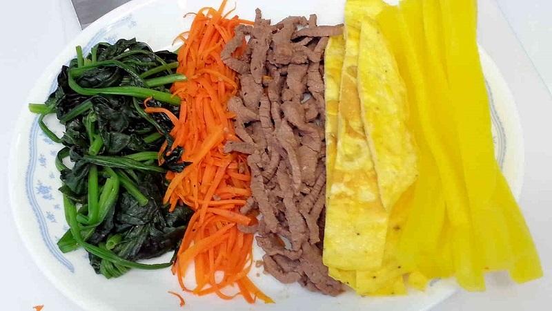 Kimbap thịt bò Hàn Quốc – Món ngon lạ miệng cho trẻ