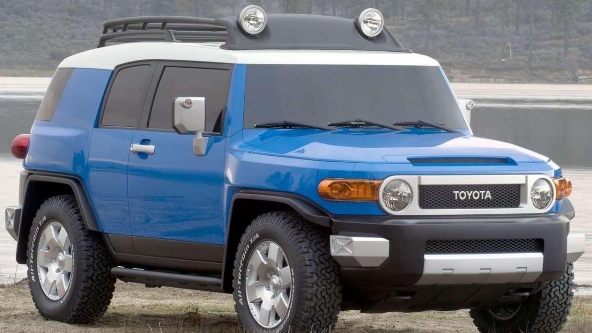 Toyota FJ Cruiser returns as a boxy, likely hybid, off-road vehicle