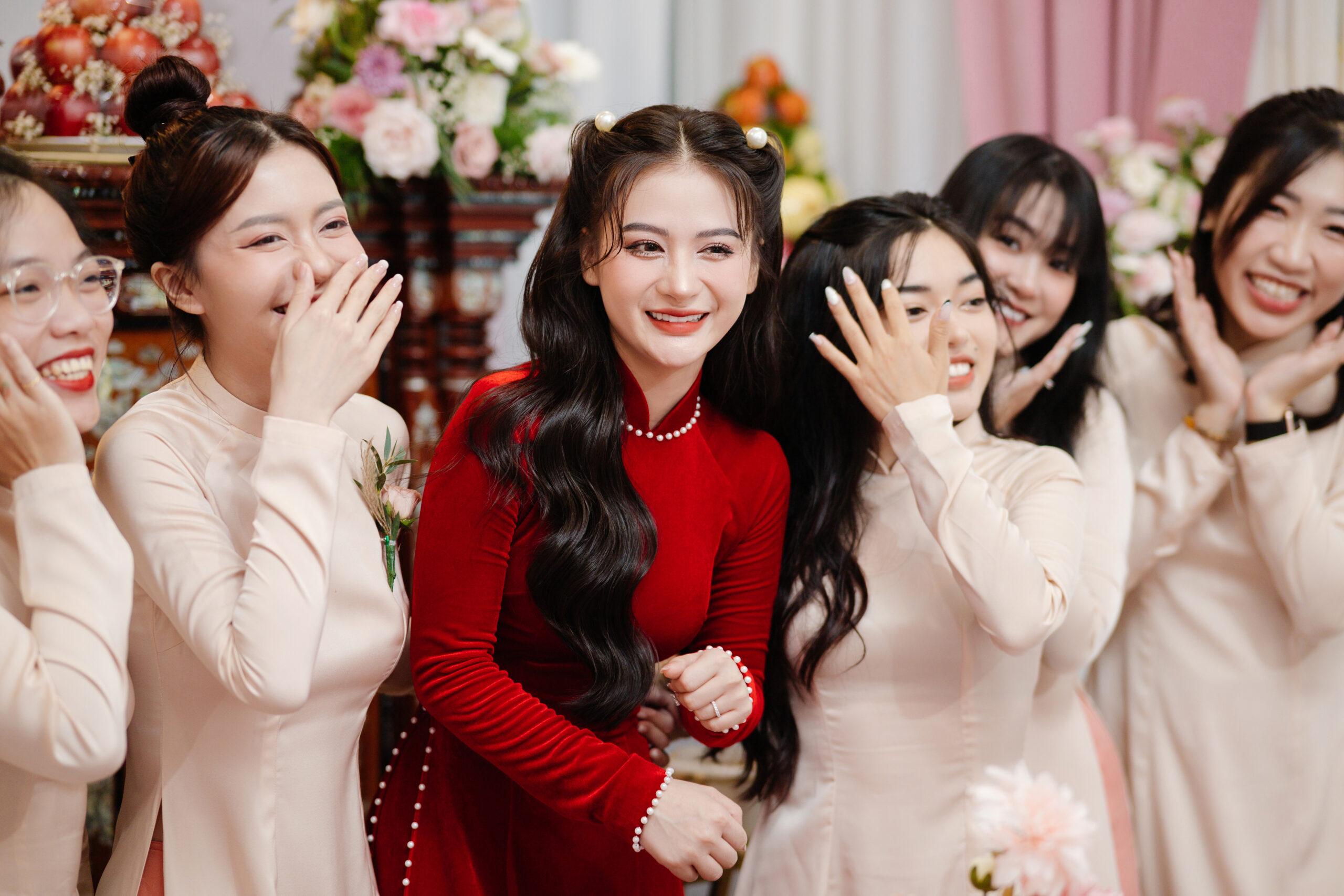 ao-dai-cuoi-truyen-thong-tony-wedding