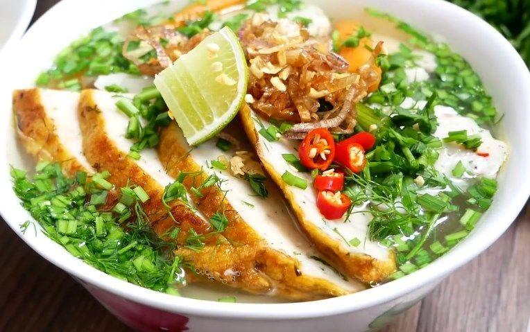 bánh canh là món ăn khuya ngon