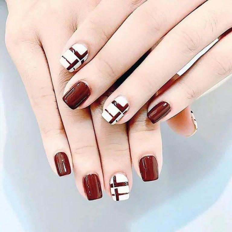 Mẫu nail màu đỏ đất